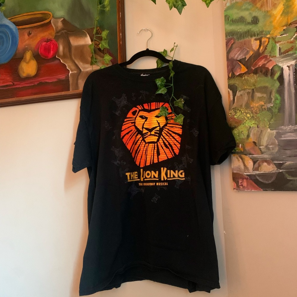 “THE LION KING” BROADWAY SHOW TEE